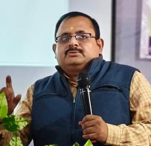 Dr. Rajarshi Chakrabarty